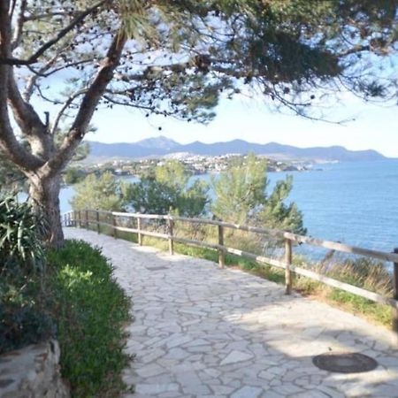 Residence Avec Piscine Face A La Mer, 1Ere Ligne Льянсса Экстерьер фото